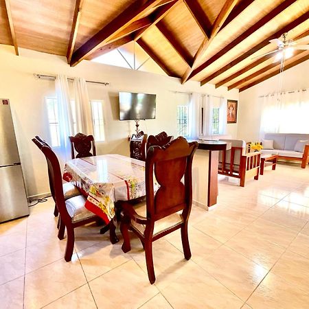Oasis Dona Elena Villa Jarabacoa Exteriör bild