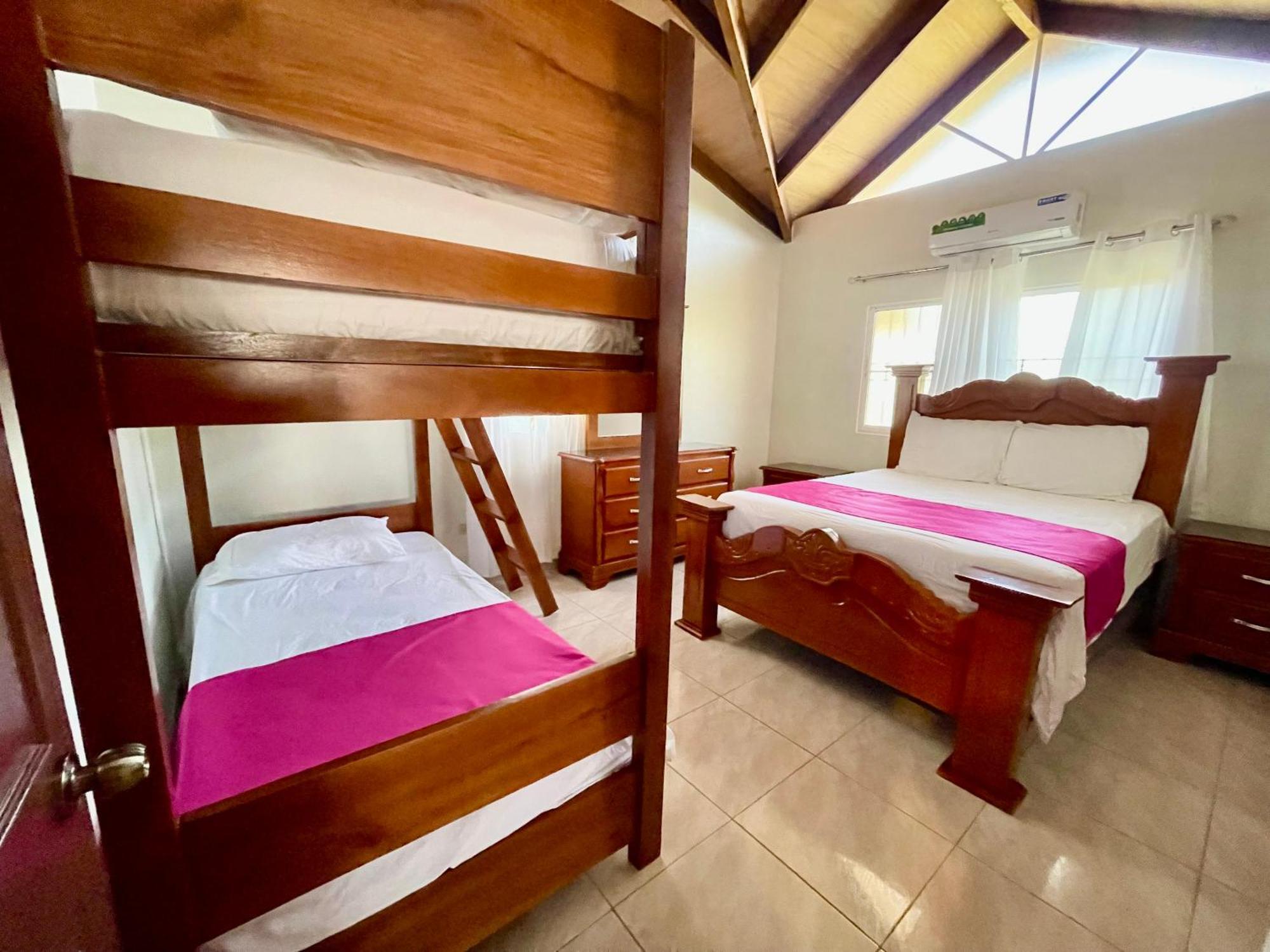 Oasis Dona Elena Villa Jarabacoa Exteriör bild